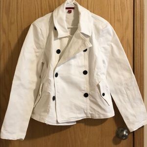 ❣️ Chaps Large White Denim Jacket ❣️